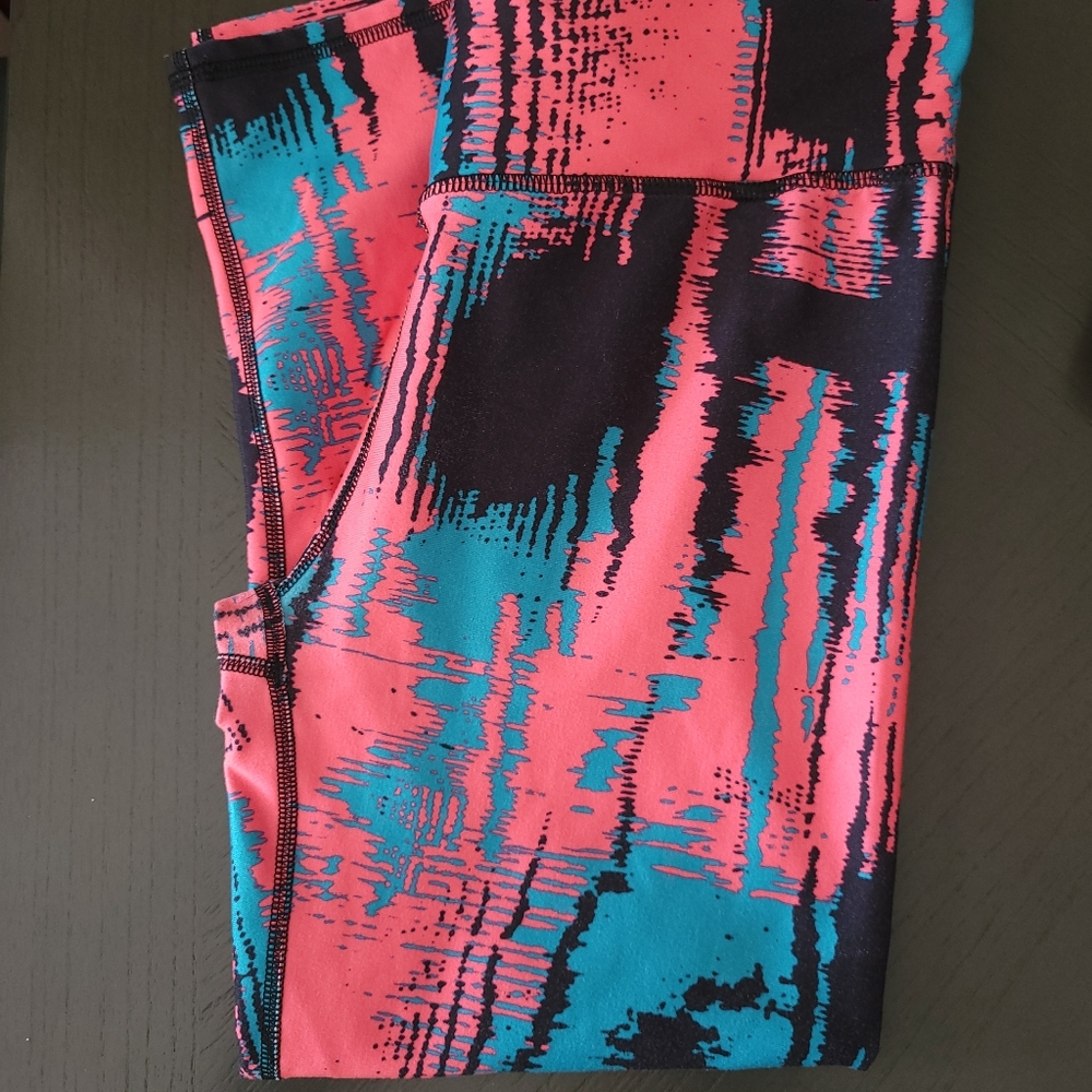 Womens Fabletics Active Leggings - Picture 2 of 7